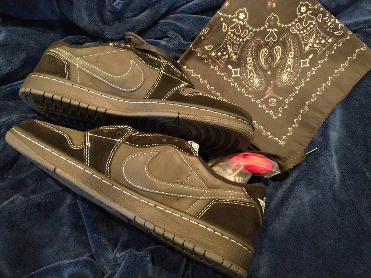 Jordan 1 Low Travis Scott Phantoms image